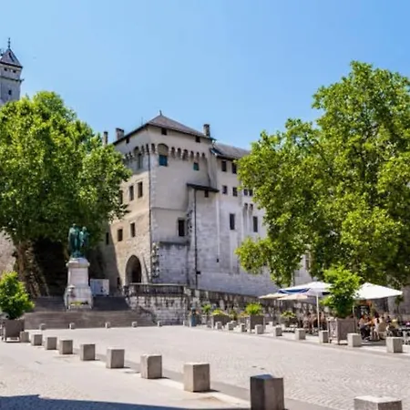 Les Hauts Du Chateau *